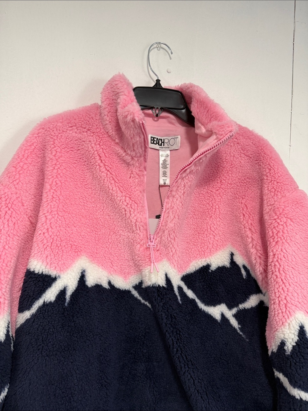 Beach Riot Leona Sherpa Snowy Peaks, Medium - Picture 4 of 12